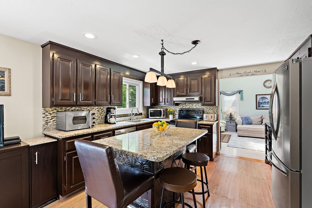 6 Bear Hill Road Milford, MA 01757 - Photo 7 of 37