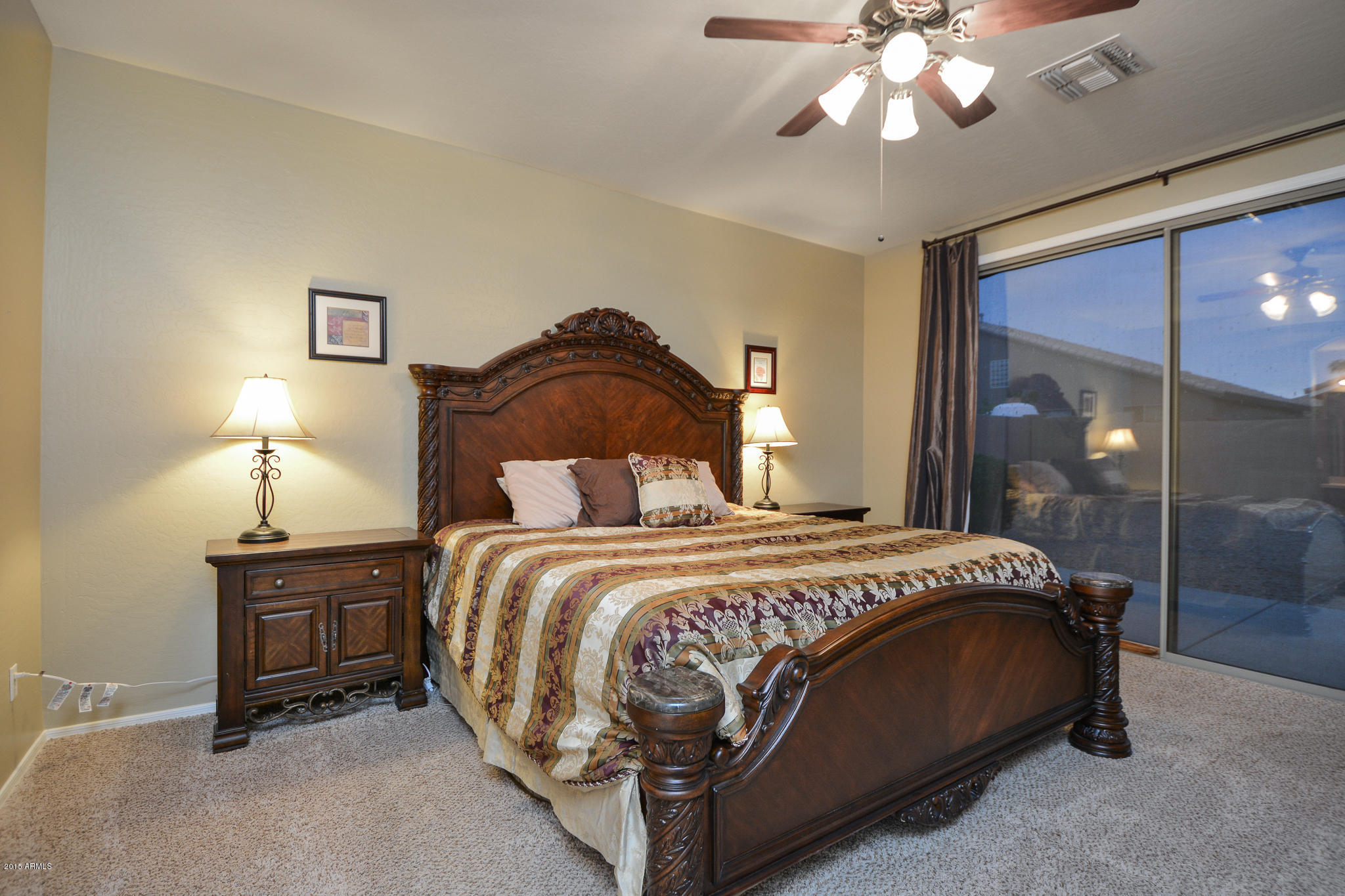 6931 West Rowel Road Peoria, AZ 85383 - Photo 16 of 44 17- MASTER BEDROOM DOWNSTAIRS