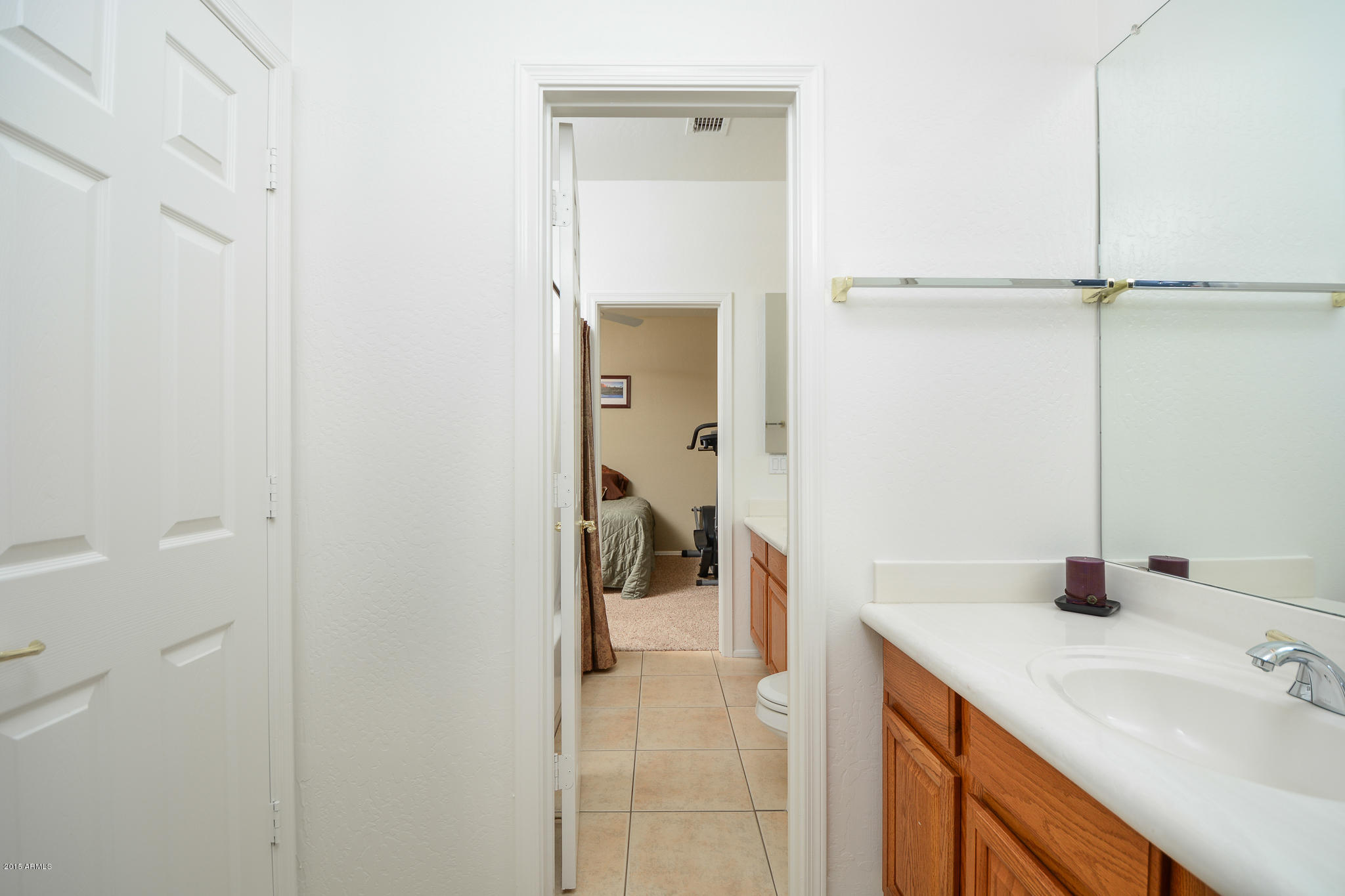 6931 West Rowel Road Peoria, AZ 85383 - Photo 29 of 44 30-JACK & JILL BATH 2 UPSTAIRS WITH GUES