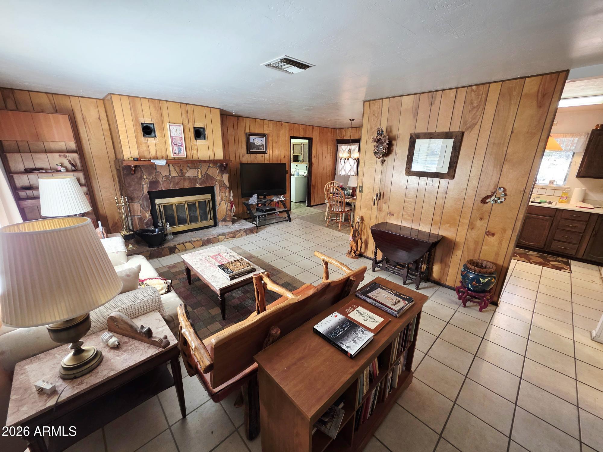 811 North Holly Circle Payson, AZ 85541 - Photo 2 of 20 5675