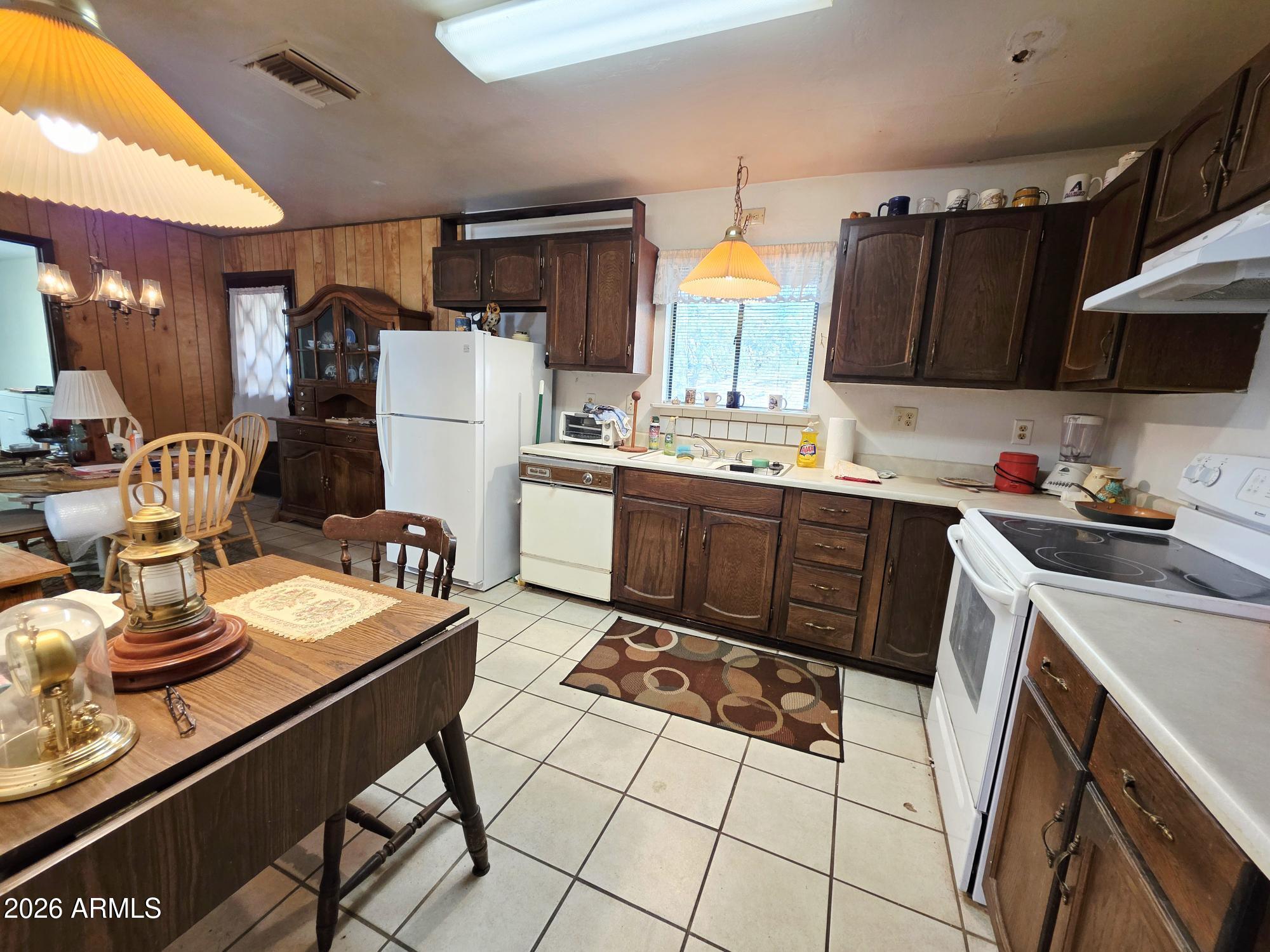 811 North Holly Circle Payson, AZ 85541 - Photo 6 of 20 5680