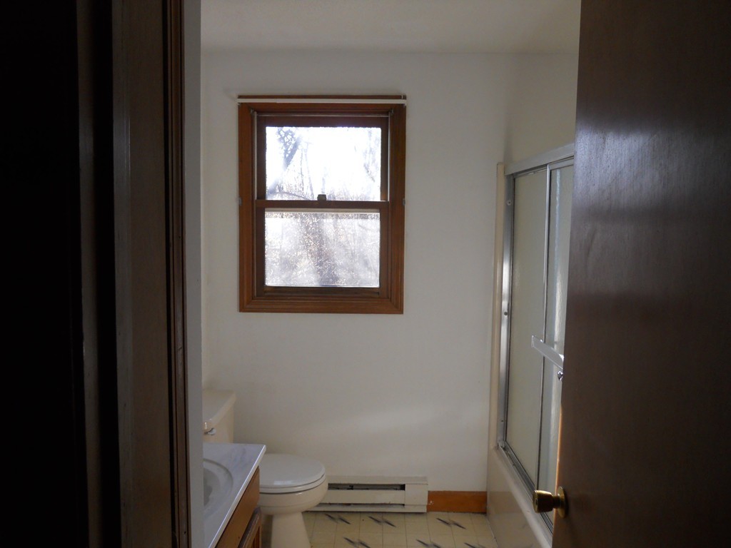52-54 Price Street Springfield, MA 01104 - Photo 6 of 9