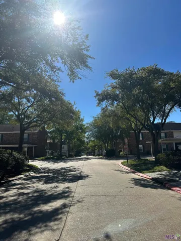 $147,000 | 9855 Jefferson Highway, Unit W9, Baton Rouge, LA 70809