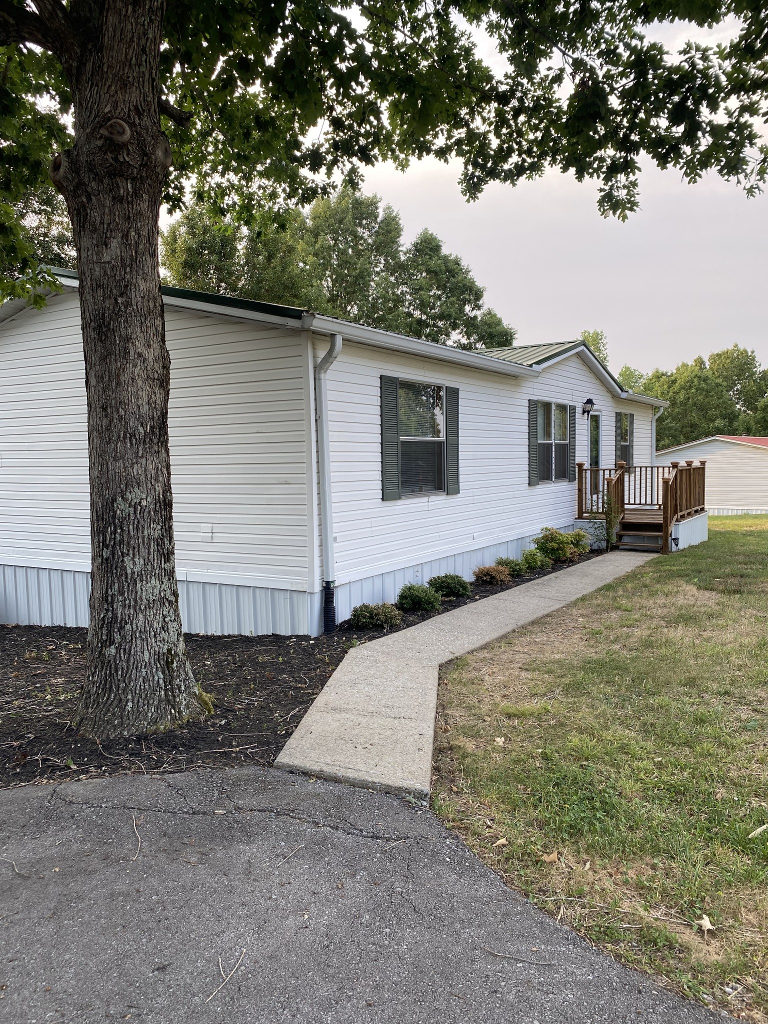 134 Baker Ridge Road Waverly, TN 37185 - Photo 4 of 44 Gallery Image 4