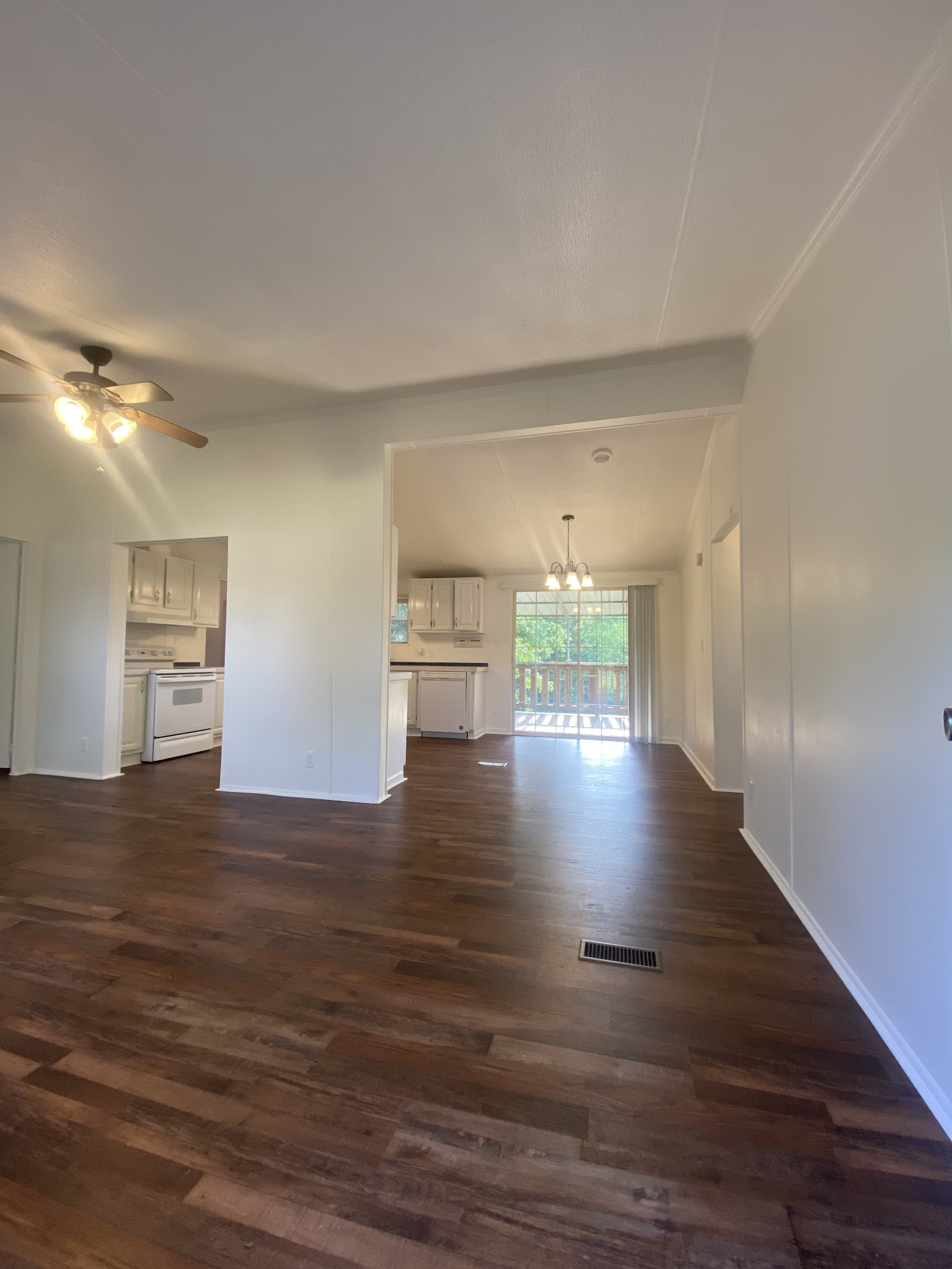 134 Baker Ridge Road Waverly, TN 37185 - Photo 7 of 44 Gallery Image 7