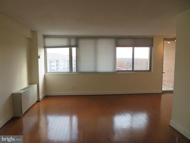 $2,300 | 1220 Blair Mill Road, Unit 809, Silver Spring, MD 20910