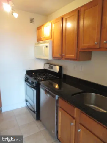 $2,300 | 1220 Blair Mill Road, Unit 809, Silver Spring, MD 20910