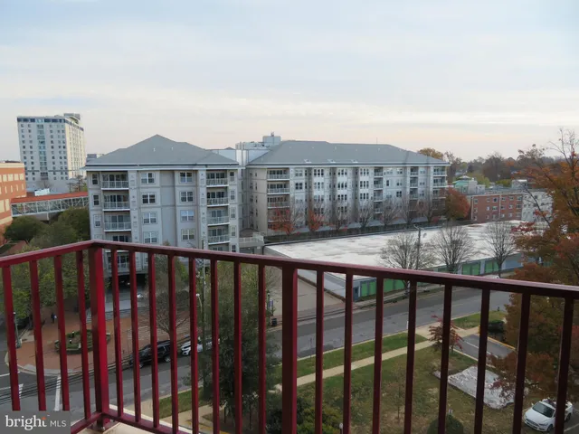 $2,300 | 1220 Blair Mill Road, Unit 809, Silver Spring, MD 20910