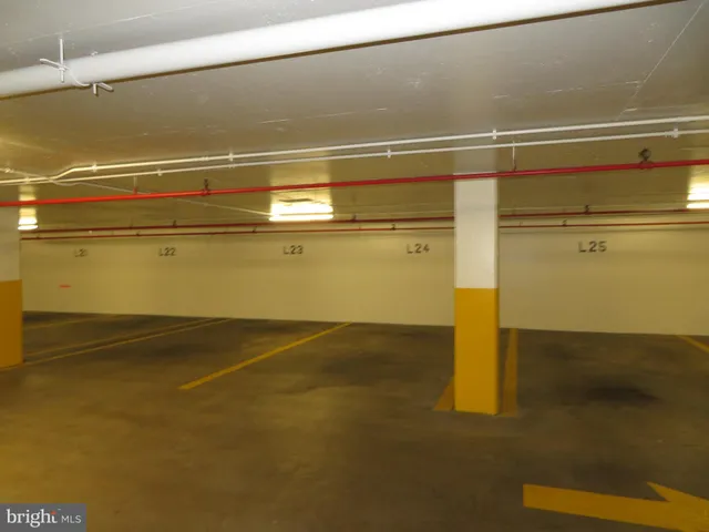 $2,300 | 1220 Blair Mill Road, Unit 809, Silver Spring, MD 20910