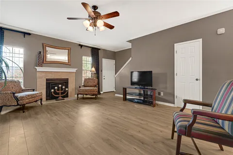 $139,900 | 9800 Pagewood Lane, Unit 2703, Houston, TX 77063