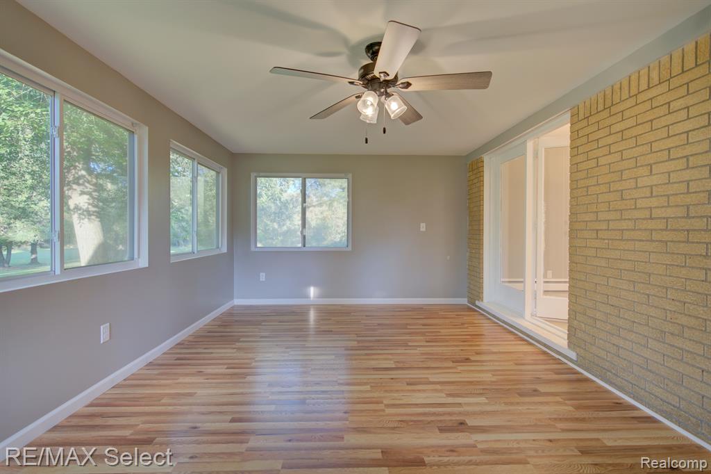 7120 Beecher Road Flushing, MI 48433 - Photo 9 of 27