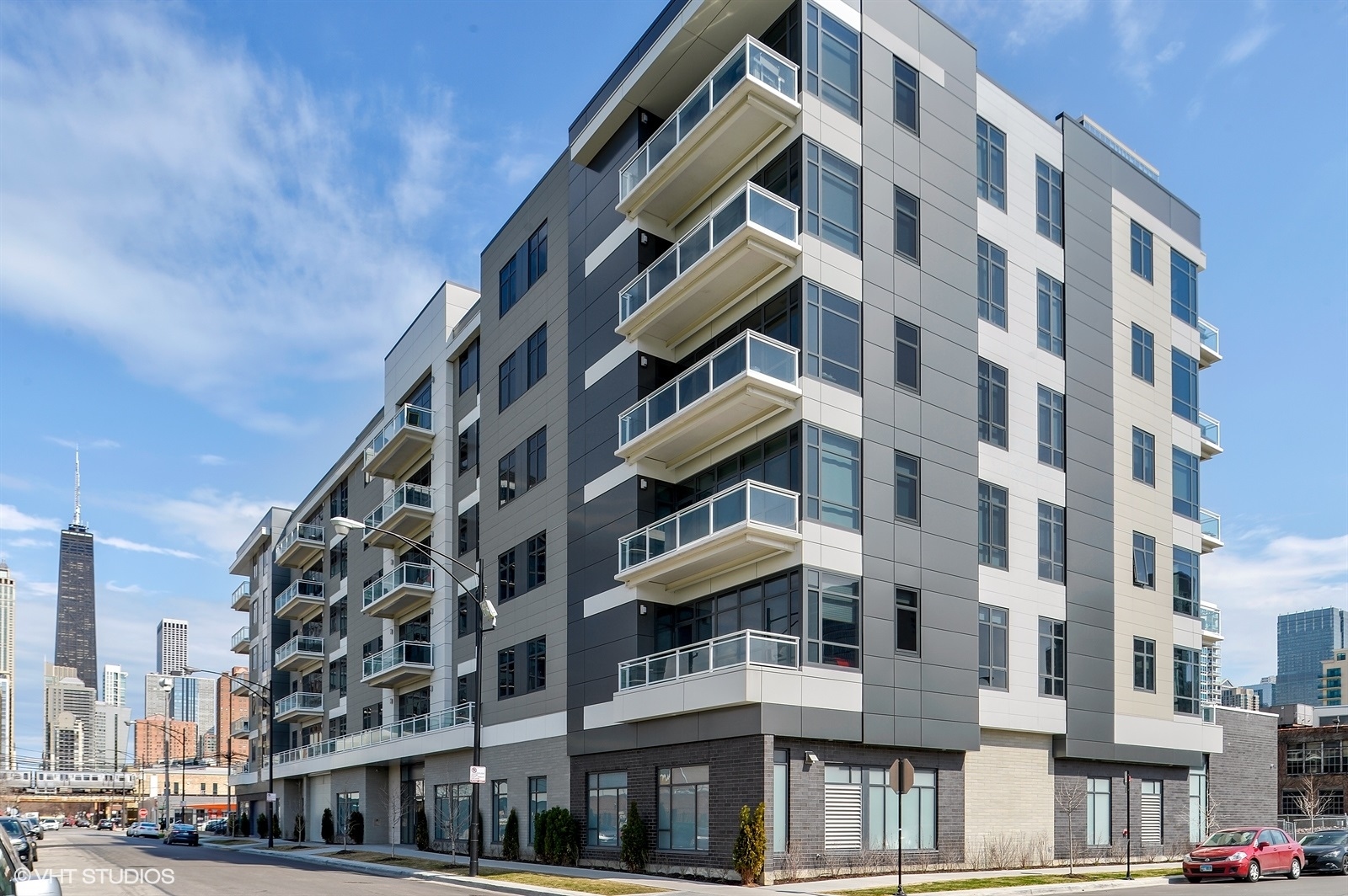 367 West Locust Street, Unit 606 Chicago, IL 60610 - Photo 1 of 24 a front view of a building