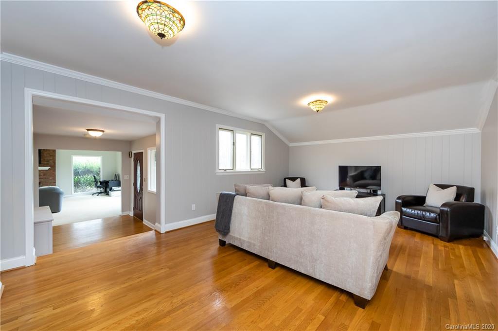 9421 Hood Road Charlotte, NC 28215 - Photo 21 of 44 Gallery Image 21