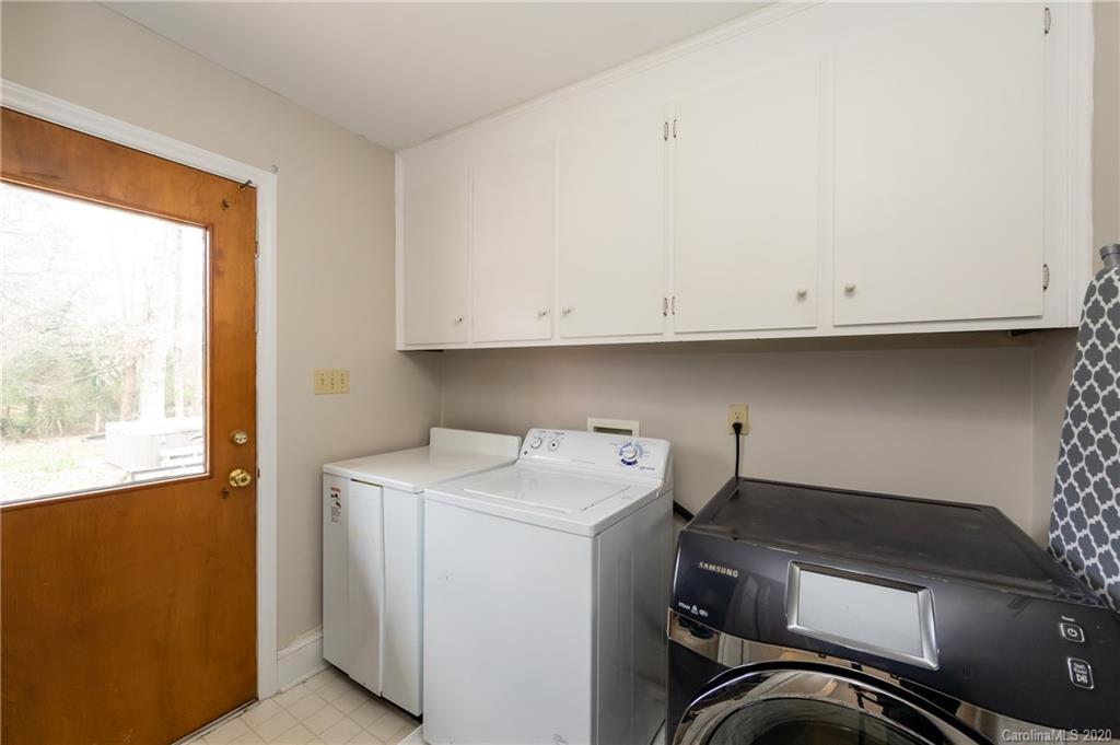 9421 Hood Road Charlotte, NC 28215 - Photo 29 of 44 Gallery Image 29