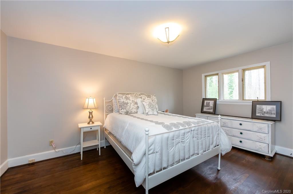 9421 Hood Road Charlotte, NC 28215 - Photo 31 of 44 Gallery Image 31
