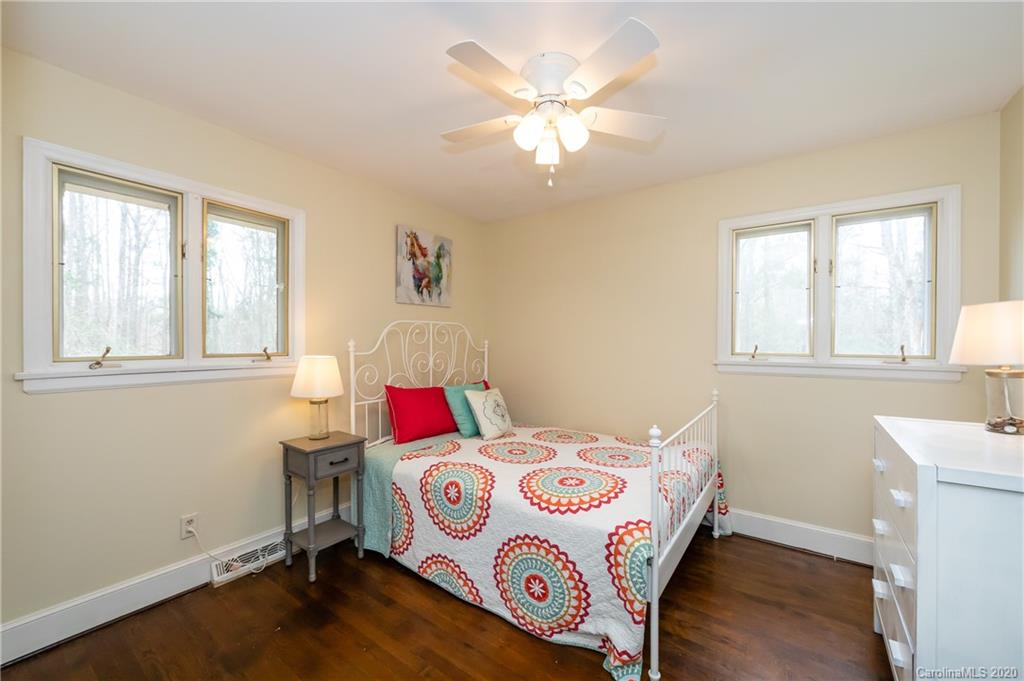 9421 Hood Road Charlotte, NC 28215 - Photo 33 of 44 Gallery Image 33