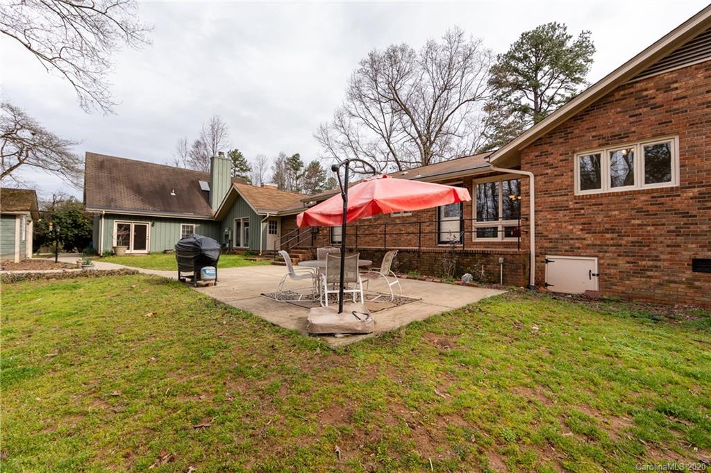 9421 Hood Road Charlotte, NC 28215 - Photo 38 of 44 Gallery Image 38