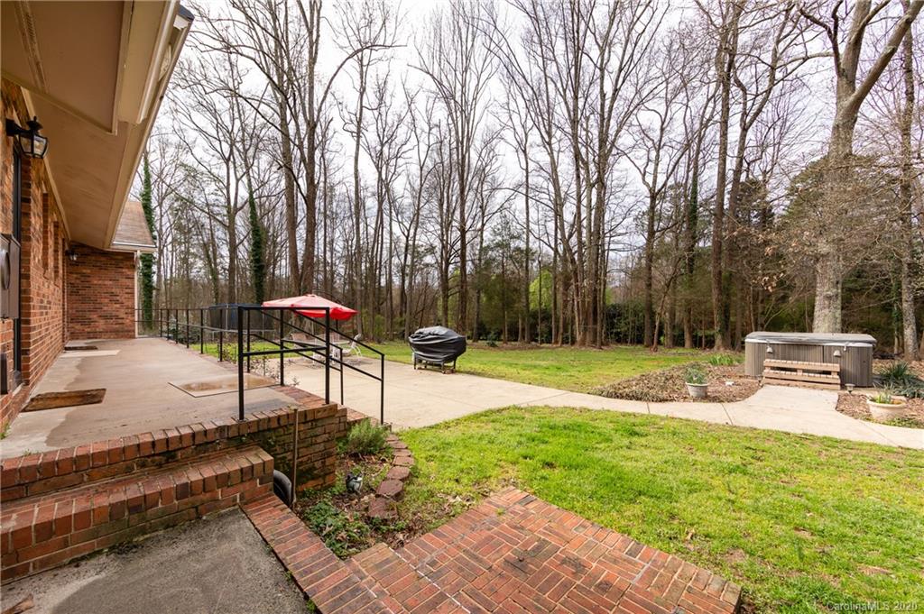 9421 Hood Road Charlotte, NC 28215 - Photo 44 of 44 Gallery Image 44