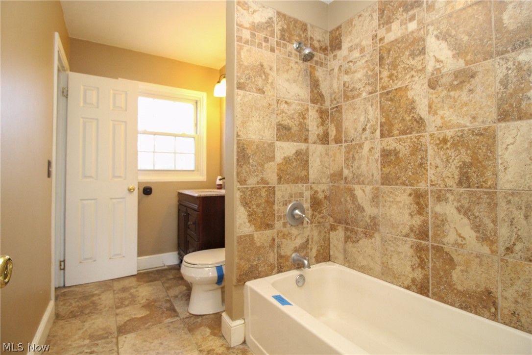 3946 New Road Youngstown, OH 44515 - Photo 7 of 23 Gallery Image 7