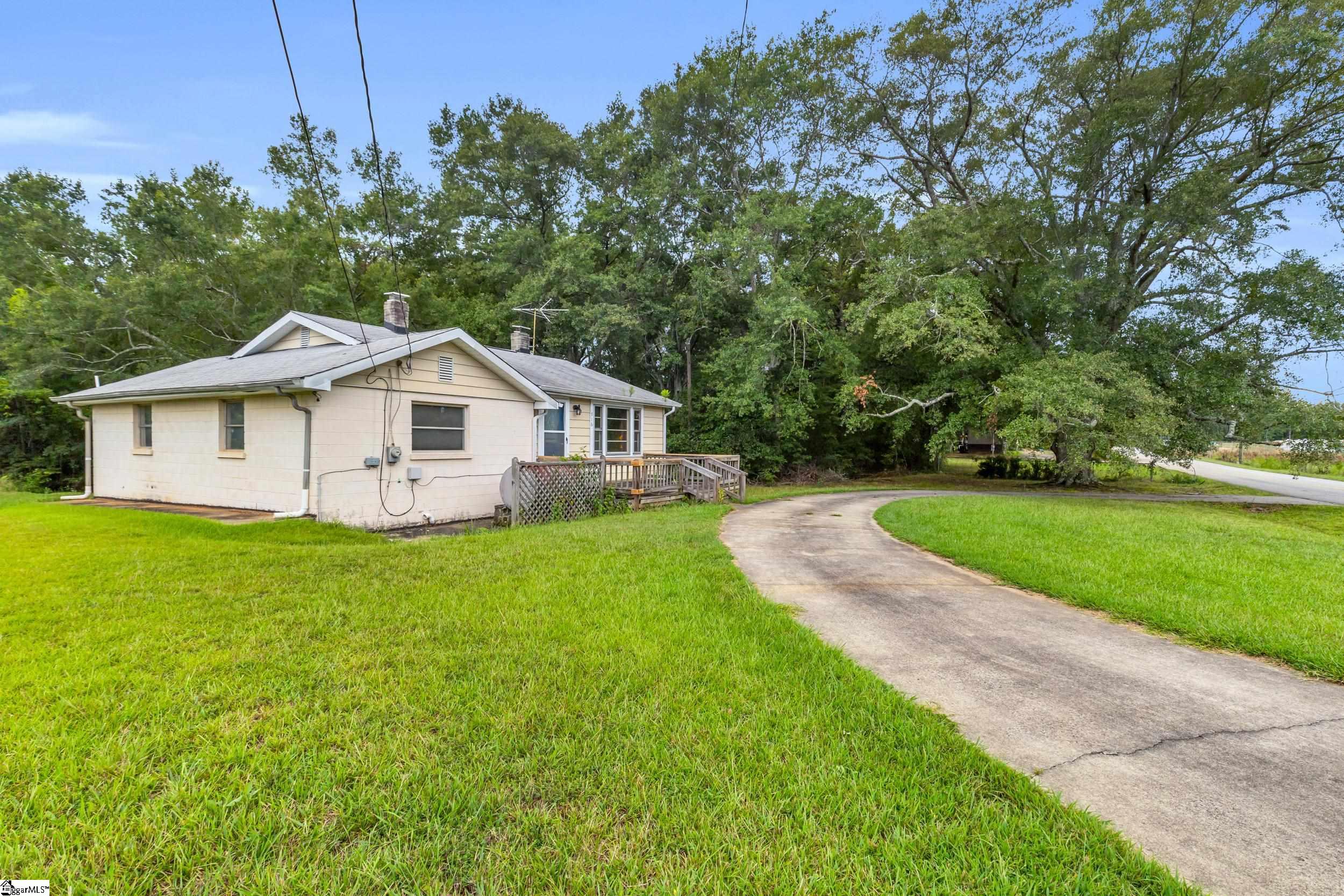 916 Old Saluda Dam Road Easley, SC 29640 - Photo 1 of 12 Gallery Image 1