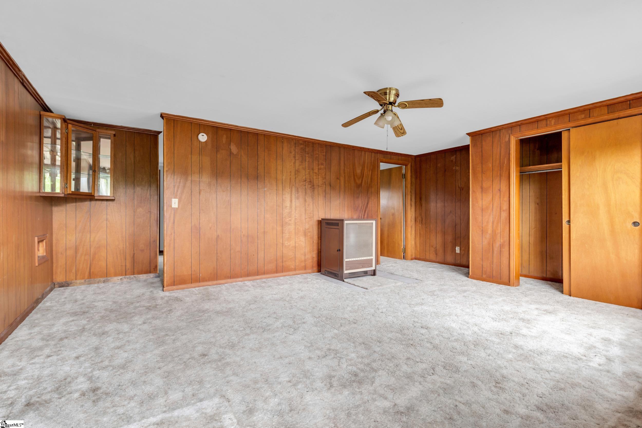 916 Old Saluda Dam Road Easley, SC 29640 - Photo 5 of 12 Gallery Image 5