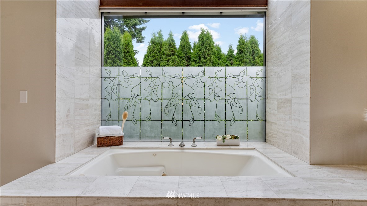 16900 Talbot Road Edmonds, WA 98026 - Photo 18 of 40