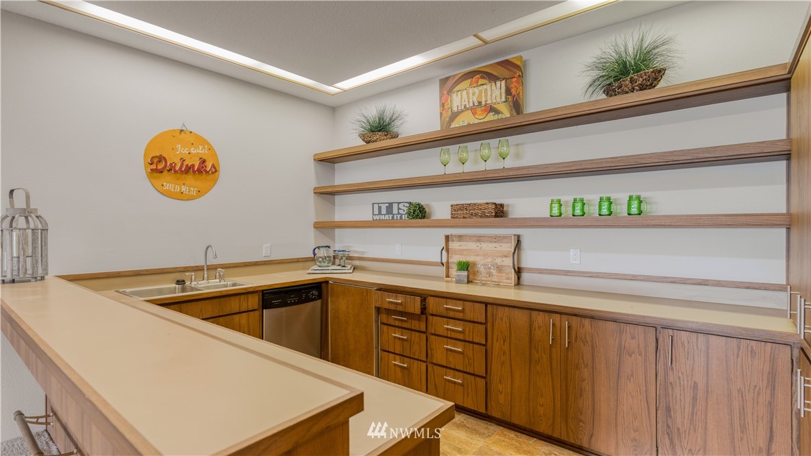 16900 Talbot Road Edmonds, WA 98026 - Photo 26 of 40