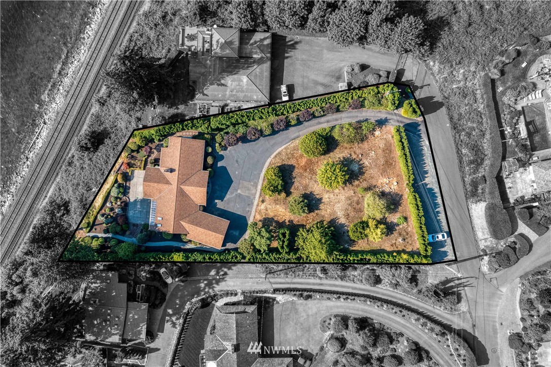 16900 Talbot Road Edmonds, WA 98026 - Photo 4 of 40