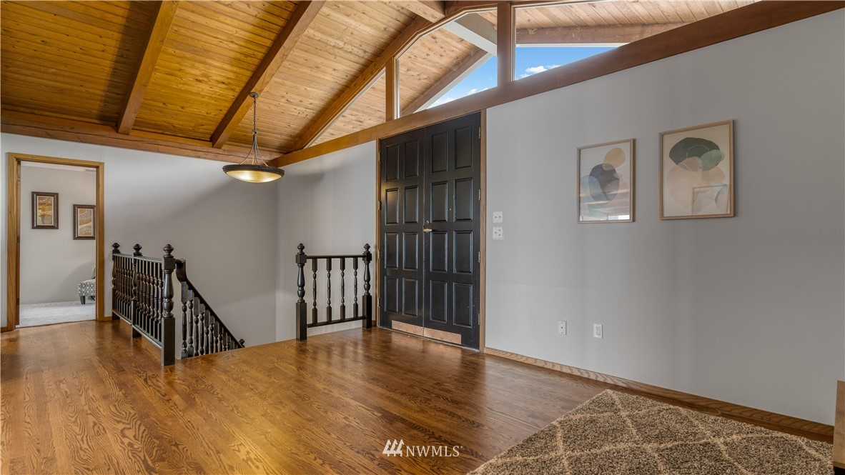 16900 Talbot Road Edmonds, WA 98026 - Photo 8 of 40