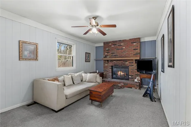 $292,500 | 18 Kenworth Drive, St. Peters, MO 63376