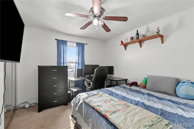 $292,500 | 18 Kenworth Drive, St. Peters, MO 63376