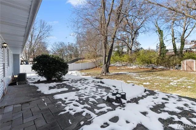 $292,500 | 18 Kenworth Drive, St. Peters, MO 63376