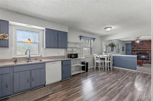 $292,500 | 18 Kenworth Drive, St. Peters, MO 63376