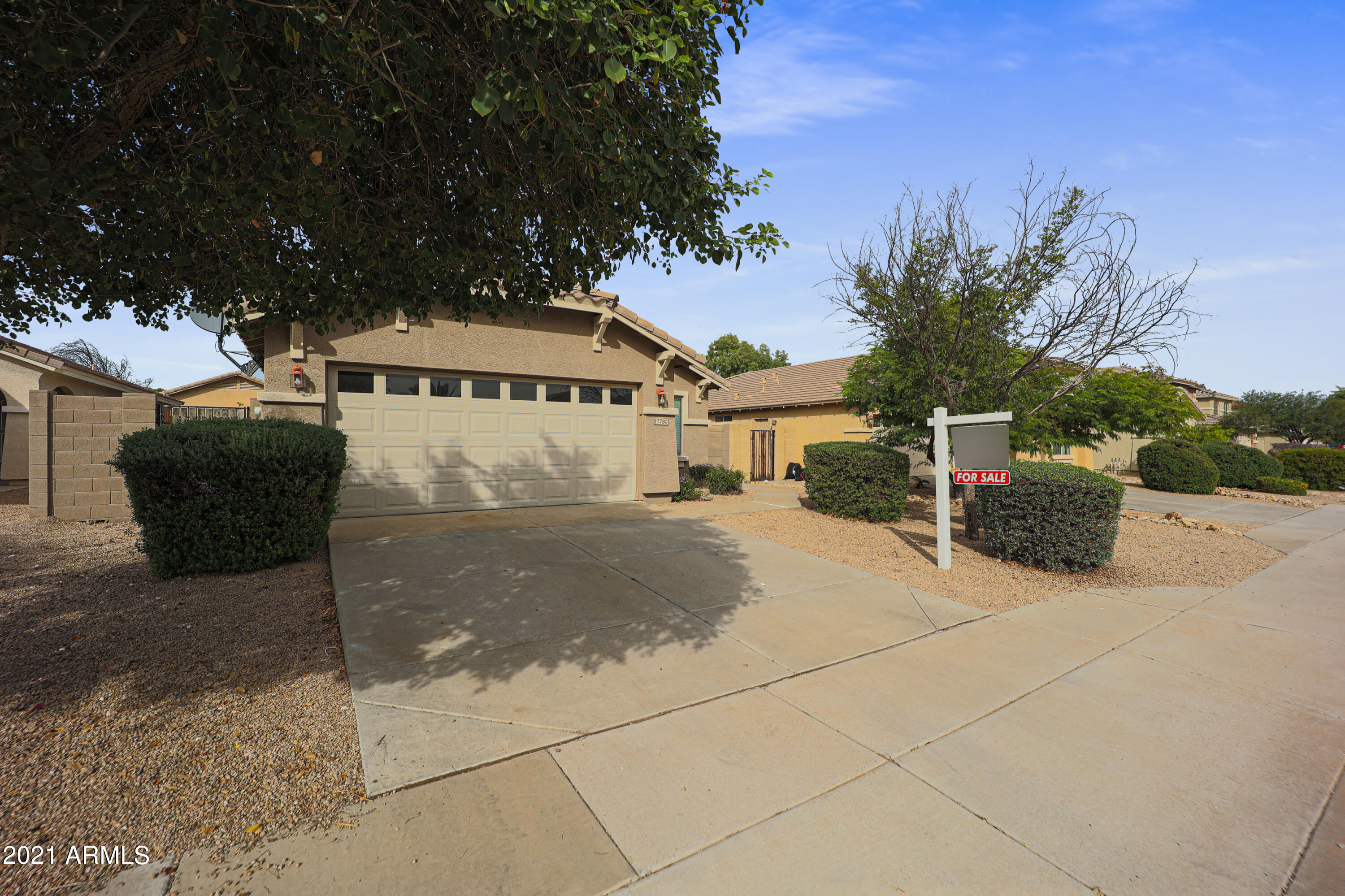 17780 West Calavar Road Surprise, AZ 85388 - Photo 3 of 31 A (3)