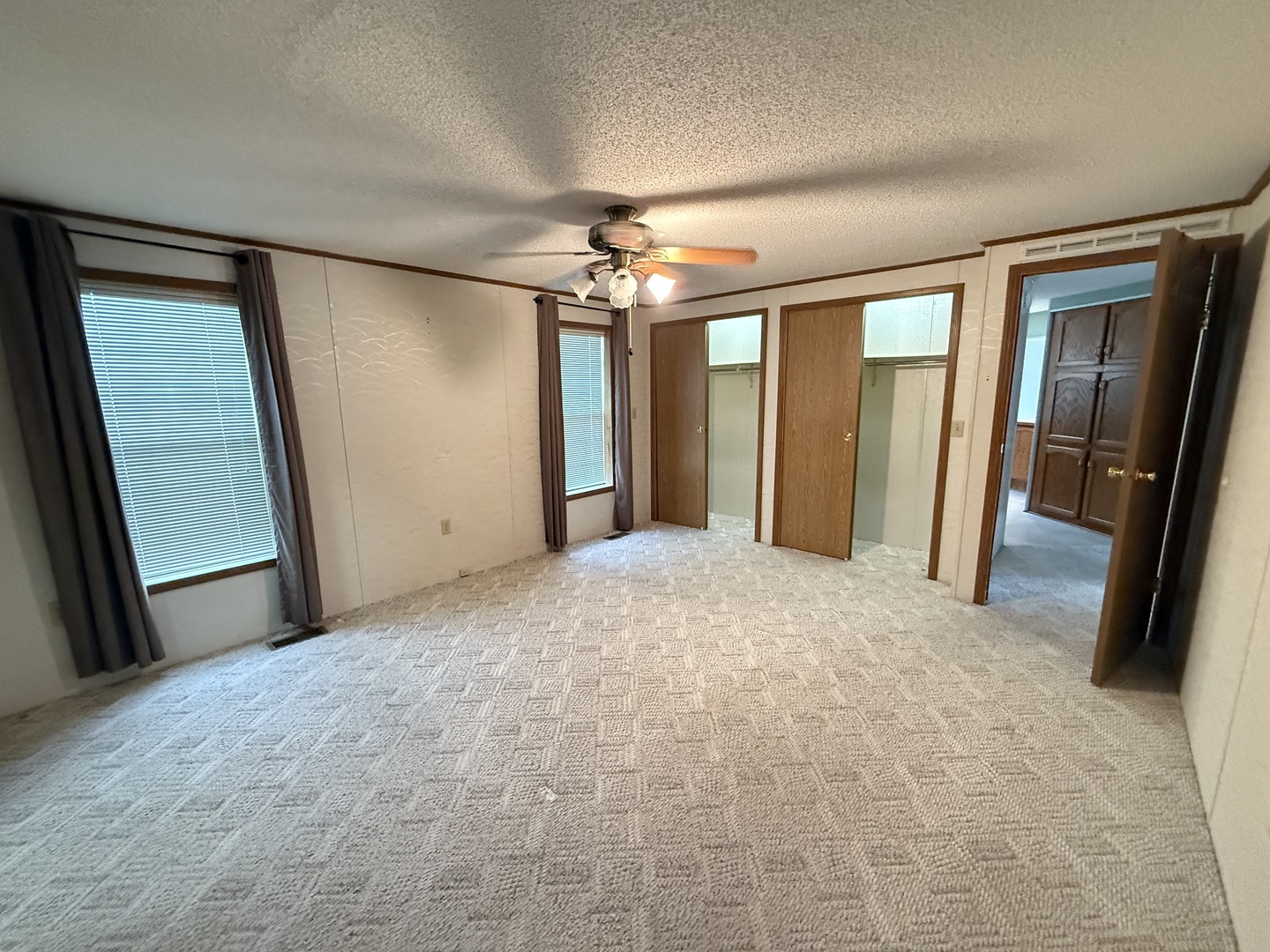 35 Partridge Lane Beecher, IL 60401 - Photo 5 of 34 a view of entryway with wooden floor