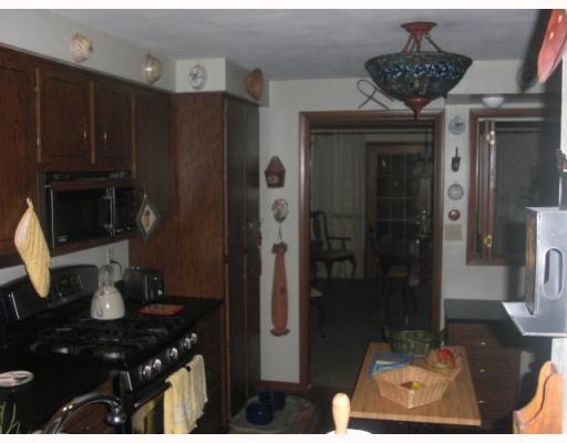 1935 Alamae Lakes Road Washington, PA 15301 - Photo 6 of 18 Kitchen.
