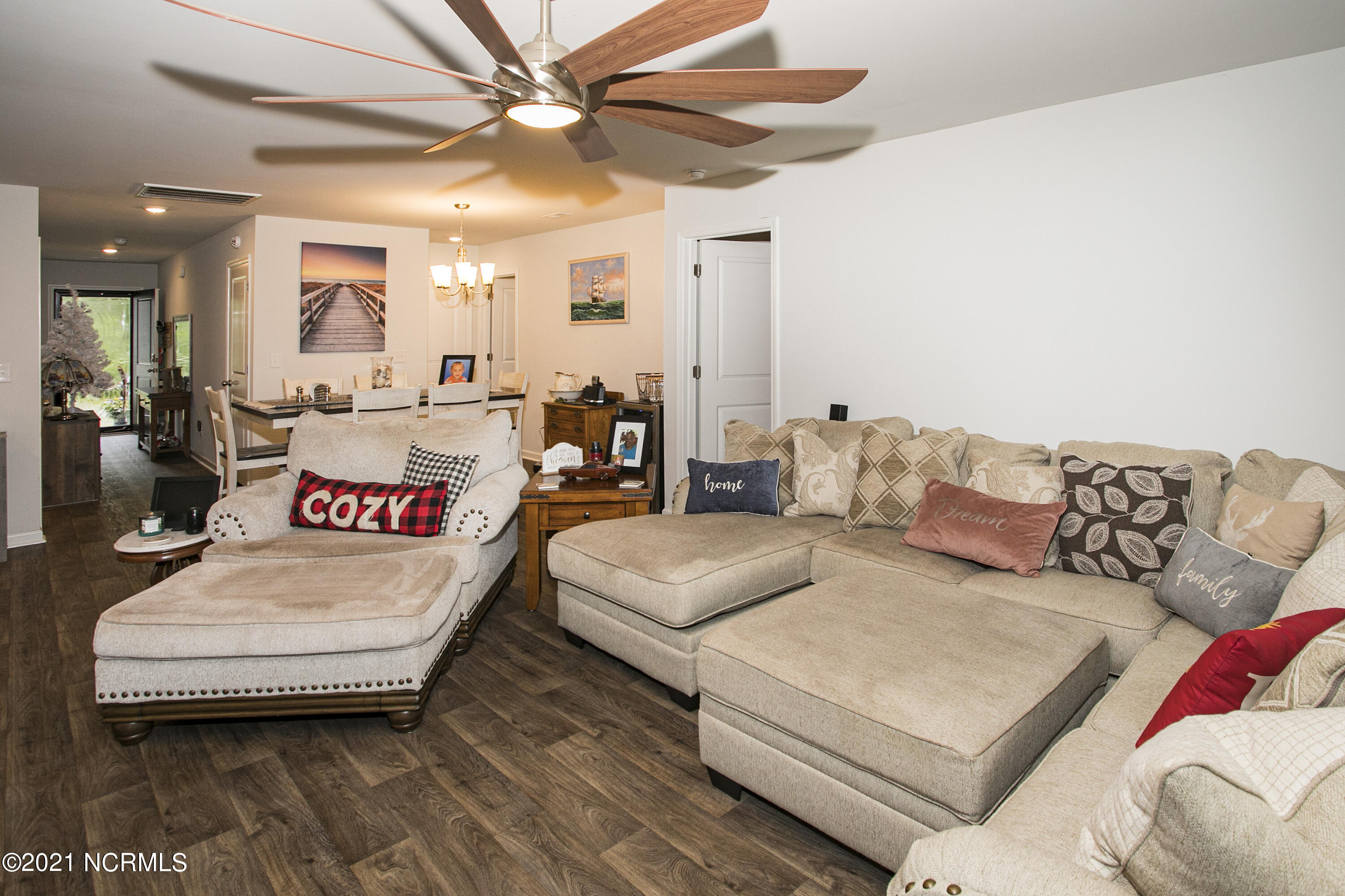418 Ellis Rd (114)