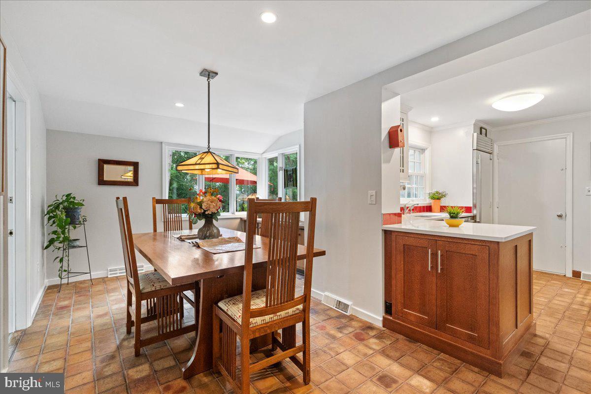 107 Laurel Road Princeton, NJ 08540 - Photo 7 of 26