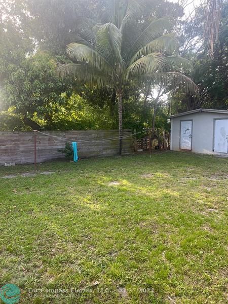 281 Northwest 52nd Street Miami, FL 33127 - Photo 26 of 28 a view of a backyard