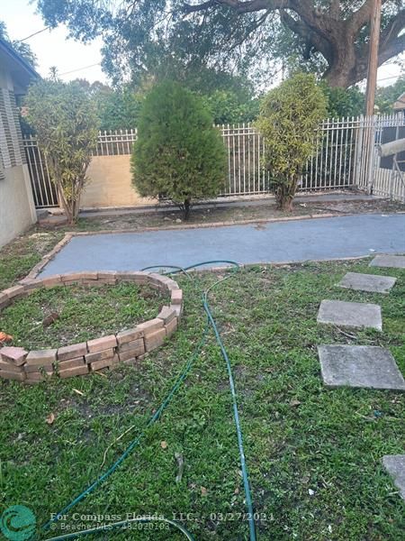 281 Northwest 52nd Street Miami, FL 33127 - Photo 5 of 28 a view of outdoor space and yard