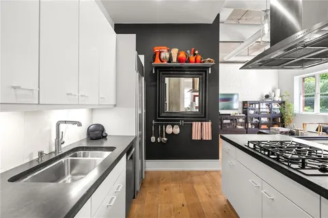 $572,000 | 206 11th Street Northeast, Unit 502, Atlanta, GA 30309