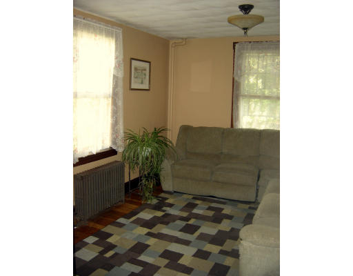 38 Parker Road Holden, MA 01520 - Photo 6 of 11 Gallery Image 6