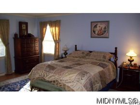127 Gilbert Road New Hartford, NY 13413 - Photo 6 of 6 Gallery Image 6