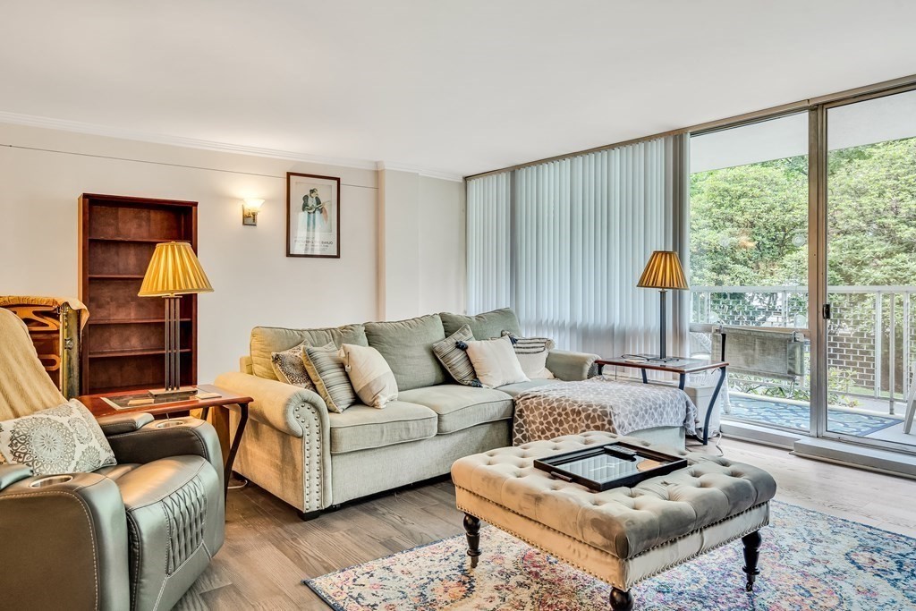 45 Longwood Avenue, Unit 104, Brookline, MA 02446 Compass