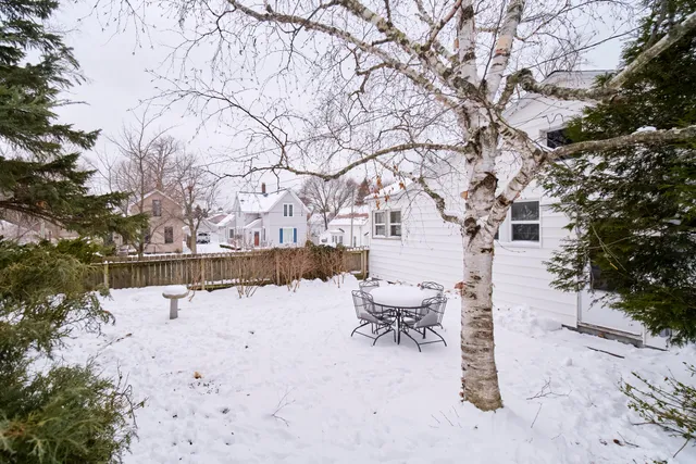 $165,000 | 216 1st Avenue, Manistee, MI 49660