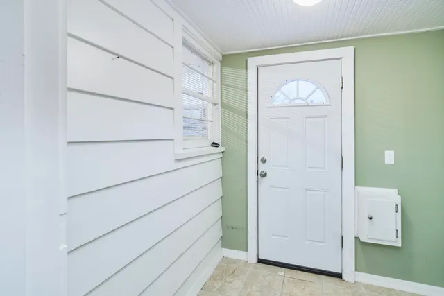 $165,000 | 216 1st Avenue, Manistee, MI 49660