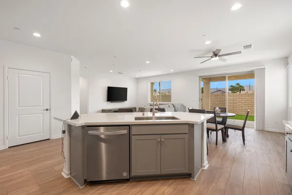 $550,000 | 39840 Felicita Parkway, Palm Desert, CA 92211