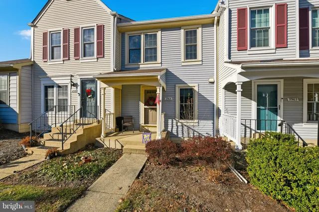 $2,800 | 2964 Kings Station Court, Alexandria, VA 22306