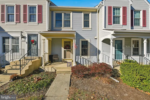 $2,800 | 2964 Kings Station Court, Alexandria, VA 22306