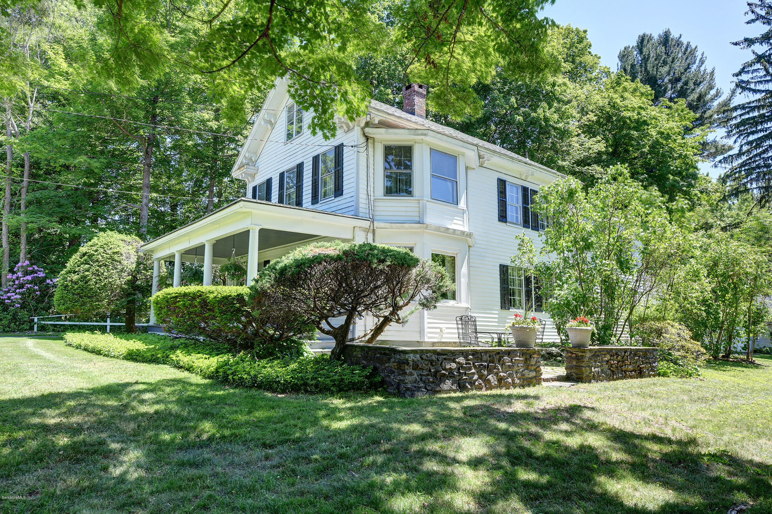 17 South Mountain Road Pittsfield, MA 01201 - Photo 1 of 57 101 Exterior Front